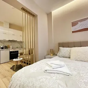  Appartement Aj Apartments, Hidden Gem In The Heart Of